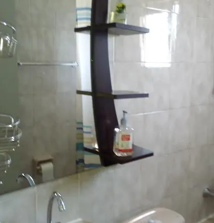 Semesterbostad Andriana House *