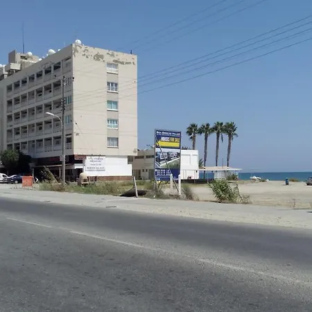 Andriana House Semesterbostad